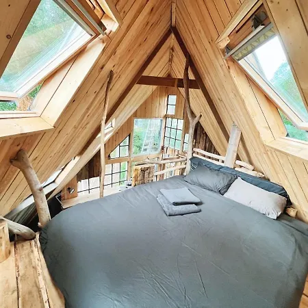 Unique, Design House With An Eco & Sauna 샬레 *